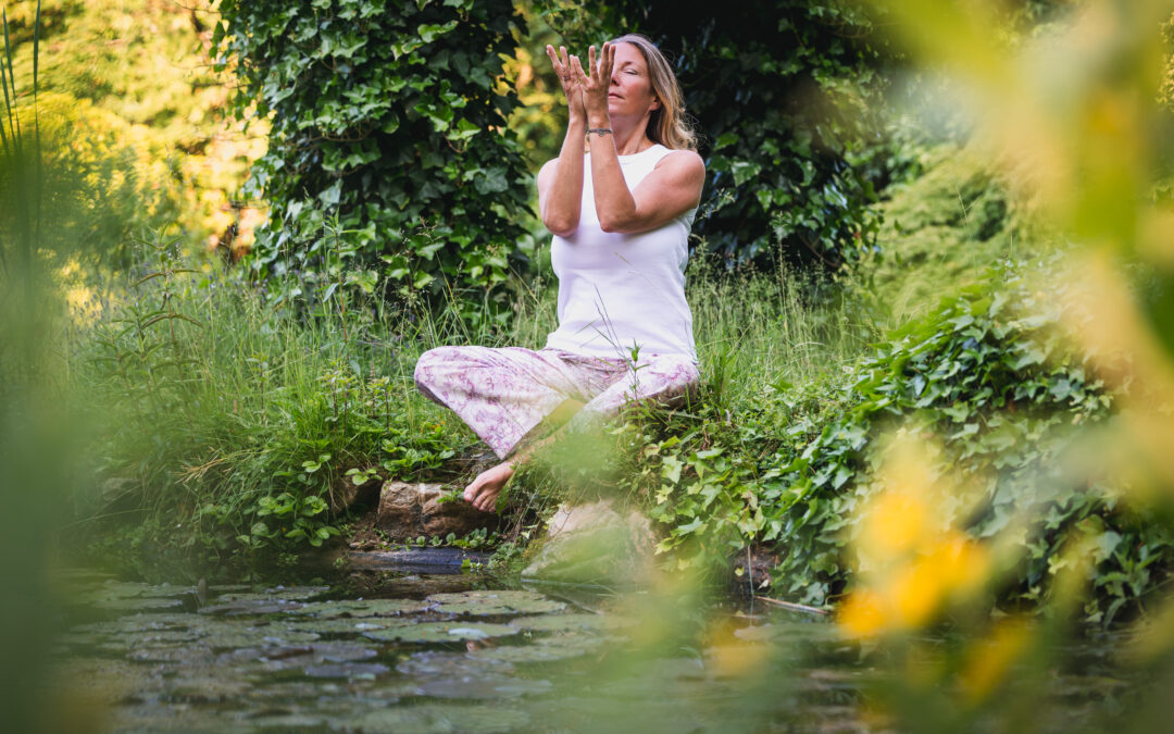 Yin-Yoga & Embodied Breathwork® für Frauen